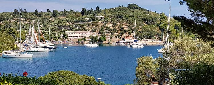 Yacht moorings in Moggonisi Bay