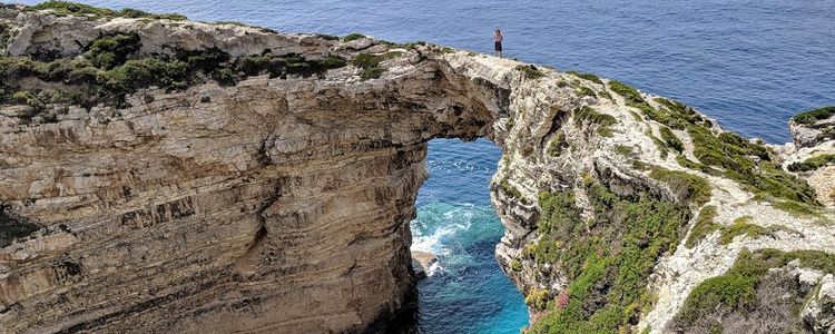 Triptos Arch