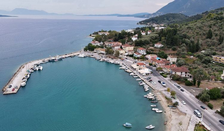 Yacht mooring in Nikiana Fishport