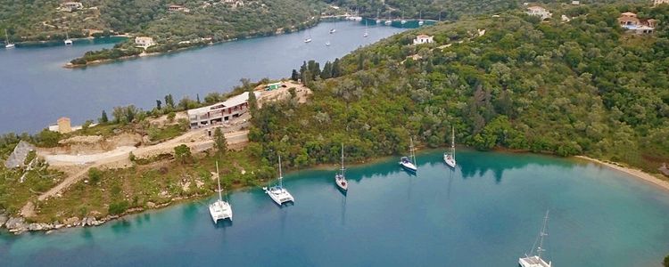 Yacht anchorages in Kapela Bay