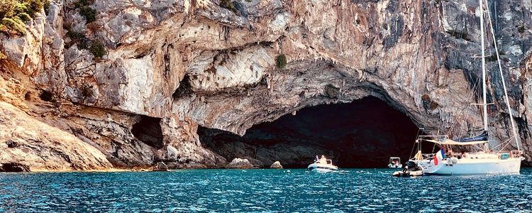 Yacht anchorage at Papanikoli Cave