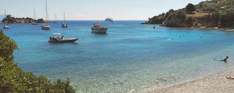 Yacht anchorages in Marmagkas Bay