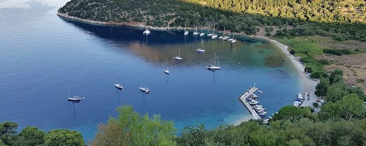 Yacht anchorages in Polis Bay