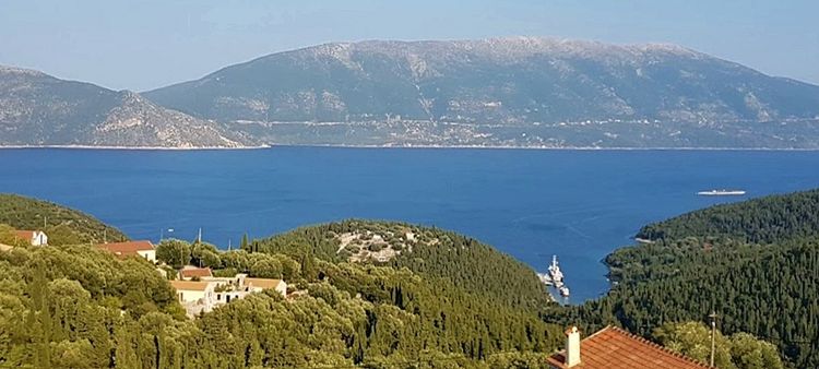 Yacht anchorage in Evreti Bay