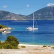 Yacht anchorages in Kamini Bay