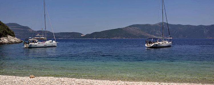 Yacht anchorages in Giagana Bay