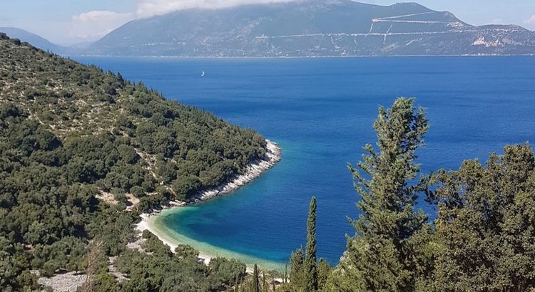 Yacht anchorages in Giagana Bay