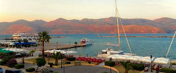 Yacht moorings in Lixouri Fishport