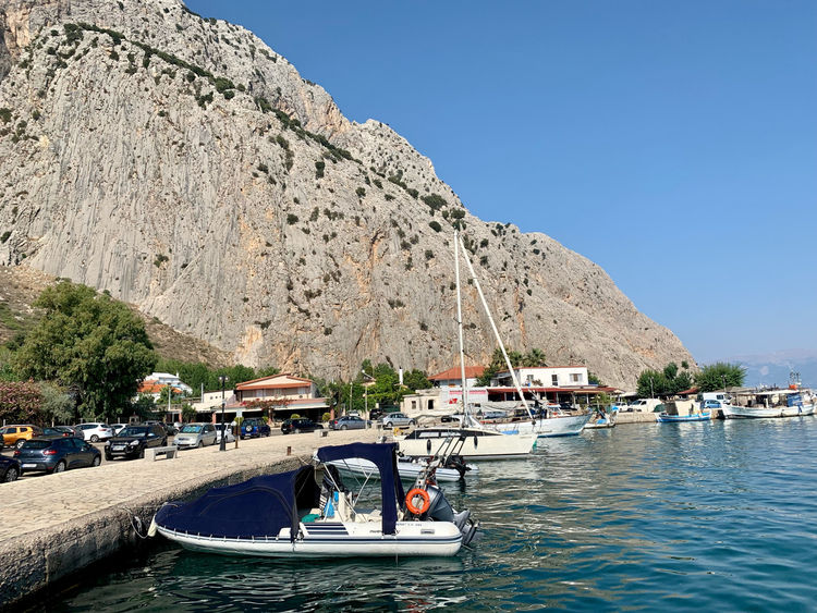 Yacht moorings in Kryoneri