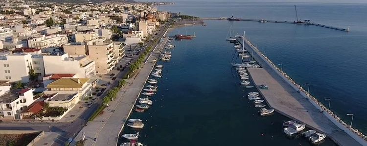 Yacht moorings in Kiatou harbor