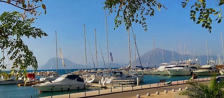 Yacht moorings in Patras Marina