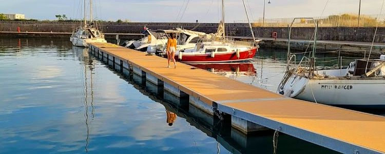 Yacht mooring in the Polycastro marina