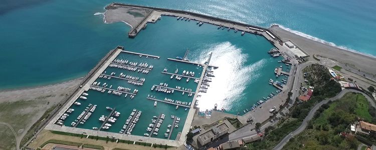 Yacht Marina Cetraro