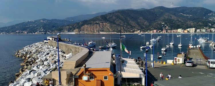 Yacht moorings in Sestri Levante