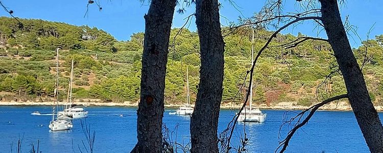 Yacht anchorages in Przina Bay