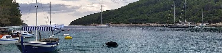 Yacht anchorage in Tri Luki Bay