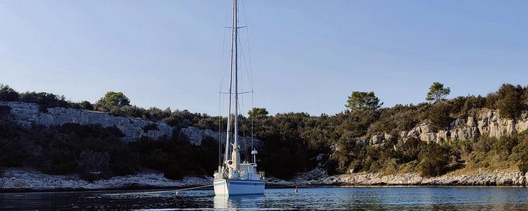 Yacht anchorage in Toplis Bay