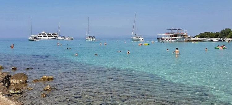 Yacht anchorage in Mlaska Bay