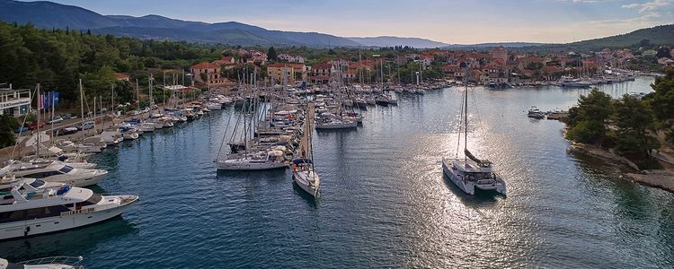 Yachts mooring in Vrboska Marina