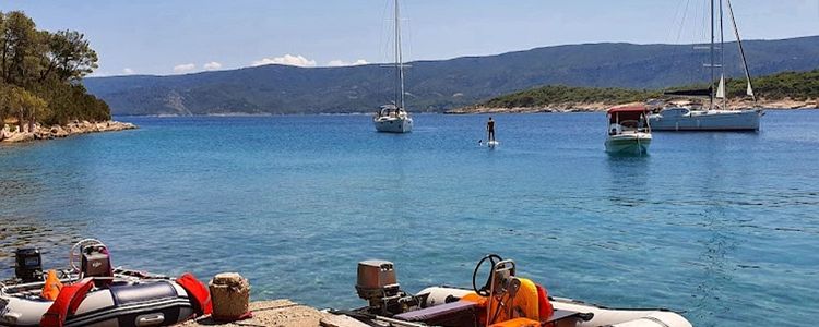 Yacht anchorage at Zecevo Island