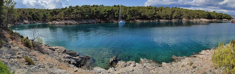 Yacht anchorage in Maslinica Bay