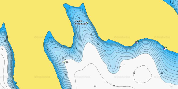 To open Naionics chart of yacht mooring at the buoys in Stupisca Bay