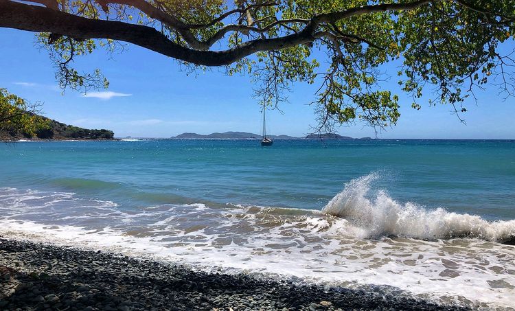 Yacht anchorage in the south-west of Baliseaux Island