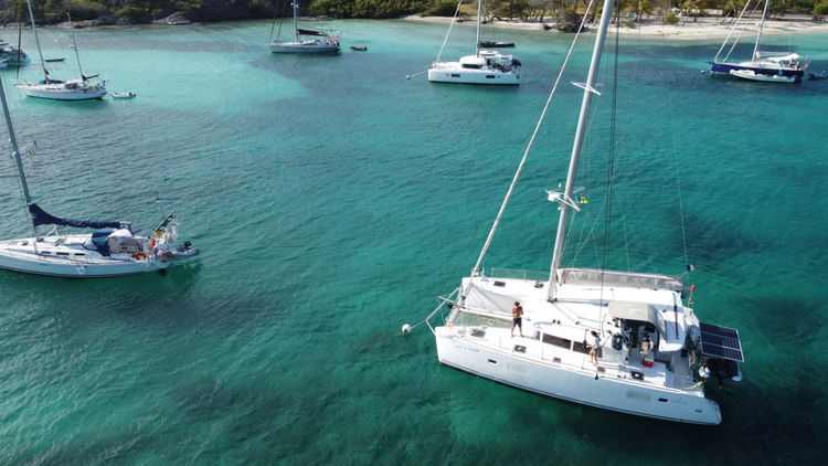 Buoy moorings and anchorages at Tobago's reefs