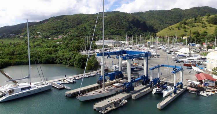 Boatyard Carenantilles Le Marin