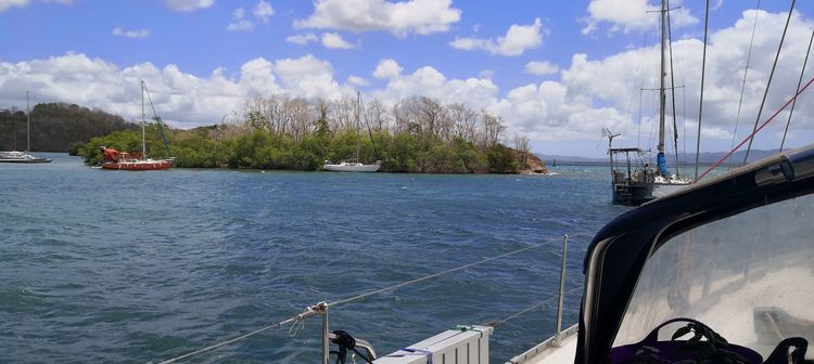 Yacht anchorage off Three Islands