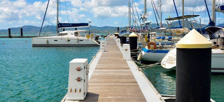 Yacht Marina Étang Z’Abricots