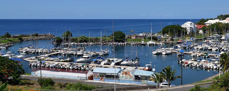 Yacht Marina Riviere Sens.