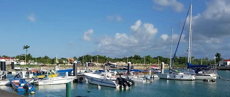 Yacht mooring in Port Louis