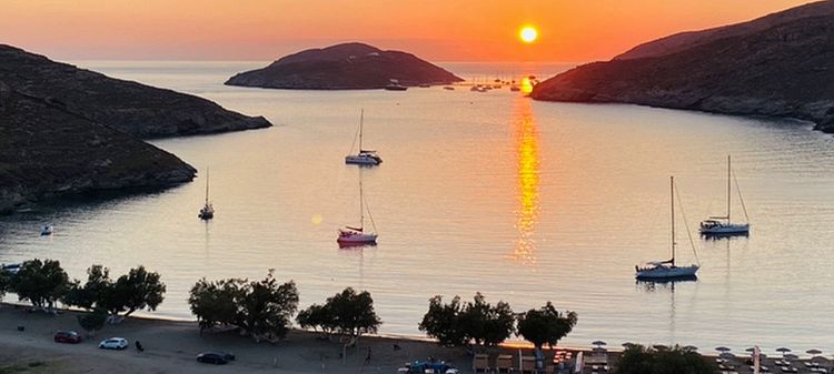 Anchorage of yachts in Apokriosi Bay