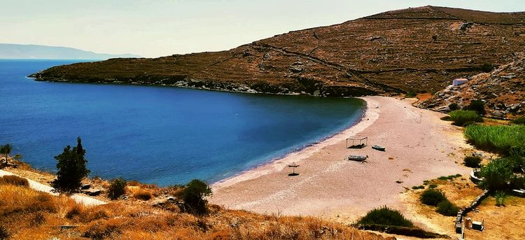 Anchorage of yachts in Skilou Bay