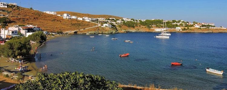 Anchorage of yachts in Kanala