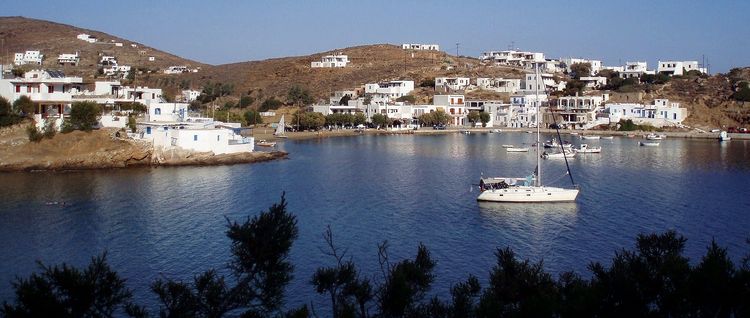 Anchorage of yachts in Agios Stefanou bay