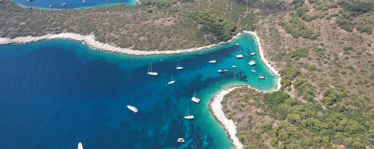 Yacht anchorage in Tarsce Bay at Sveti Klement Island