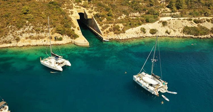 Yacht anchorage in Rogacic Bay