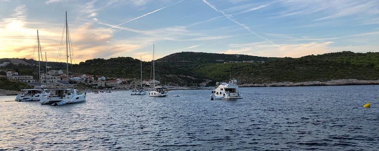 Yacht mooring at the buoys in Rukavac Bay