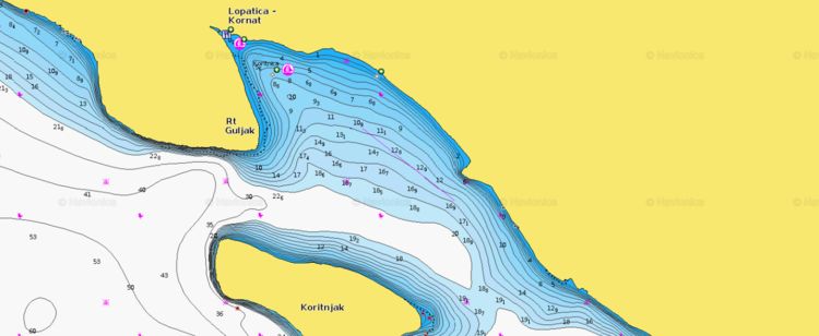 To open Navionics chart  of yacht moorings in Lopatica bay