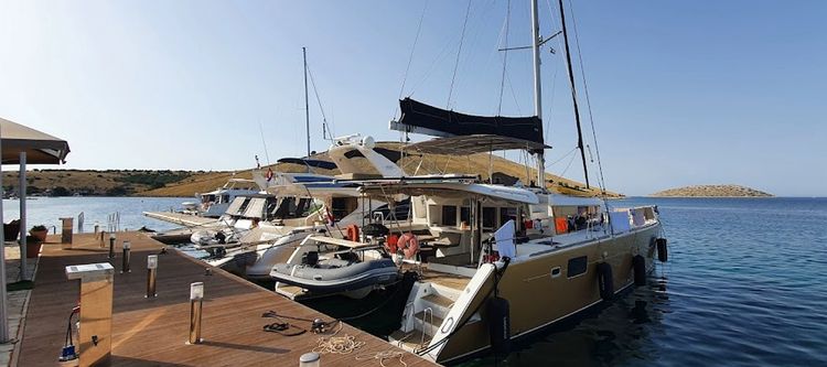 Yacht berths at the Core Lounge Bar & Restauran piers