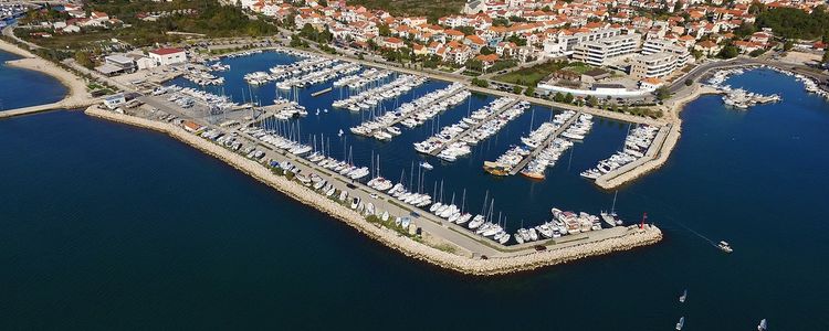 Yacht mooring in Marina Vitrenjak