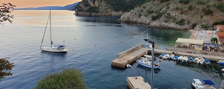 Yacht mooring buoys in Beli Bay