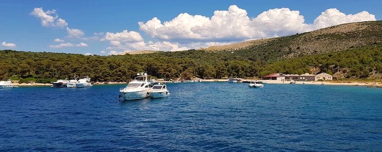 Yacht anchorage Sveti Grgur Bay