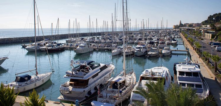 San Lorenzo Yacht Marina.