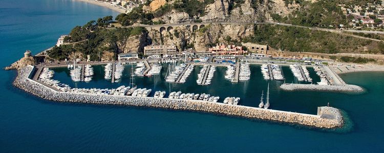 Yacht Marina di Alassio