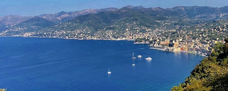 Yacht moorings at the buoys in Golfo Paradiso