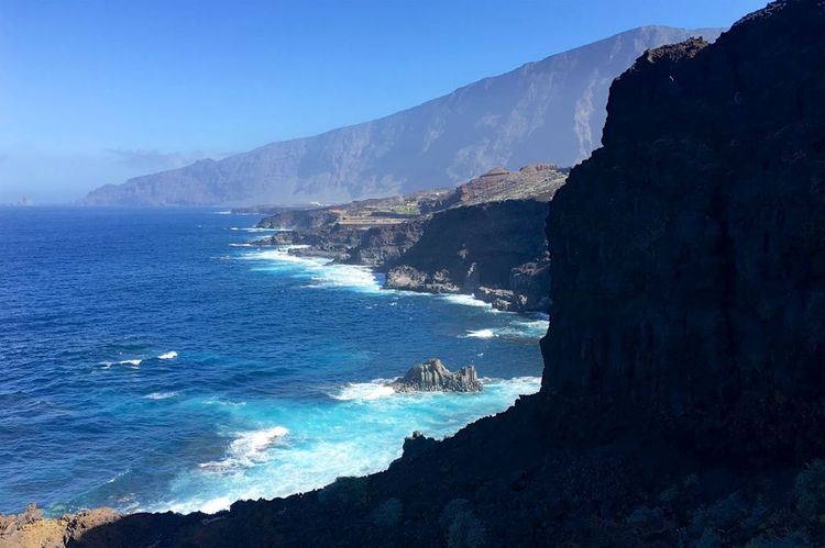 El Golfo flows gently down to the ocean, and just before the surf breaks, it plunges downhill