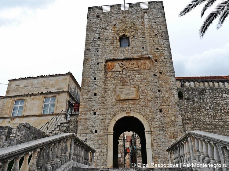 Veliki Ravelin Tower - South Land Gate